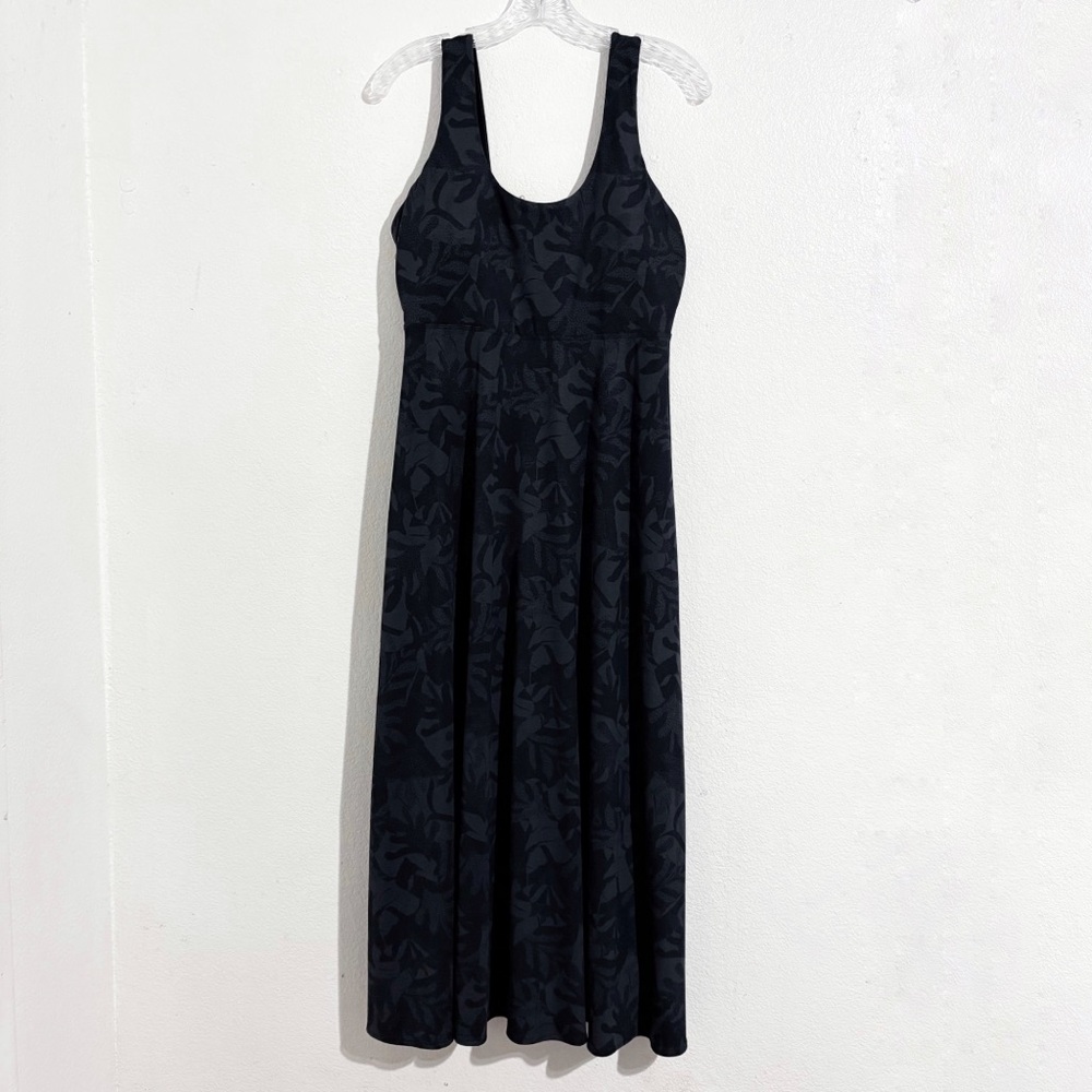 Prana Lata Beach Midi Dress in Charcoal Seaside Black &‎ Grey Floral